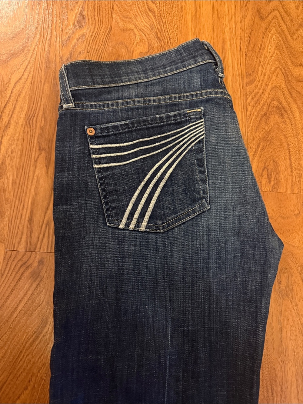 7 For All Mankind Dark dojo Jeans